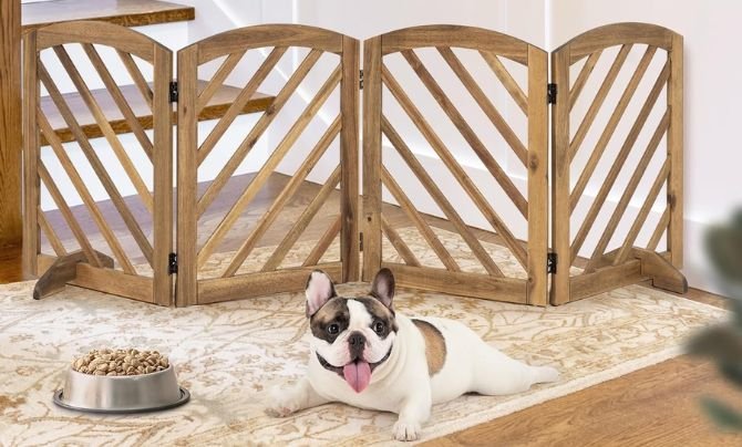 dCee Acacia Wood Dog Gate