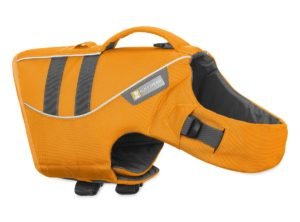 Are you looking for an the best large dog life jacket in 2018? This article will provide you with the best suggestions for you to choose. For the sake of clarity, when we say a large dog we are thinking of a dog like the Golden Retriever, a Doberman Pinscher, a Great Danne, or a Labrador Retriever.