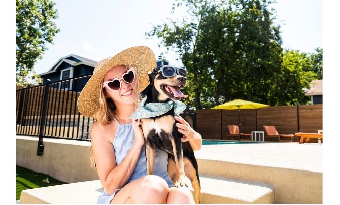 POSE Jet Setter Frame – Medium (Transparent Blue)