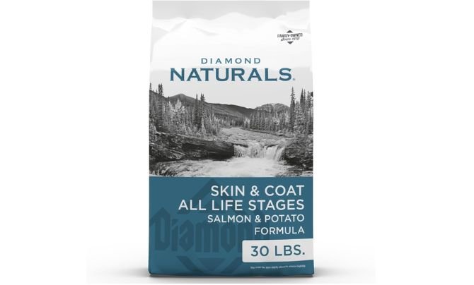 Diamond Naturals Skin & Coat Dry Dog Food – Wild-Caught Salmon, 30 lb Bag Review