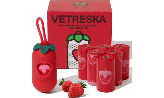 VETRESKA Strawberry Scented Bags with Dispenser (105 Count)